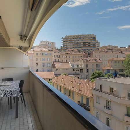 Immogroom - 2 Br- Bright - Terrace - Wifi - Air Conditioning Cannes Luaran gambar