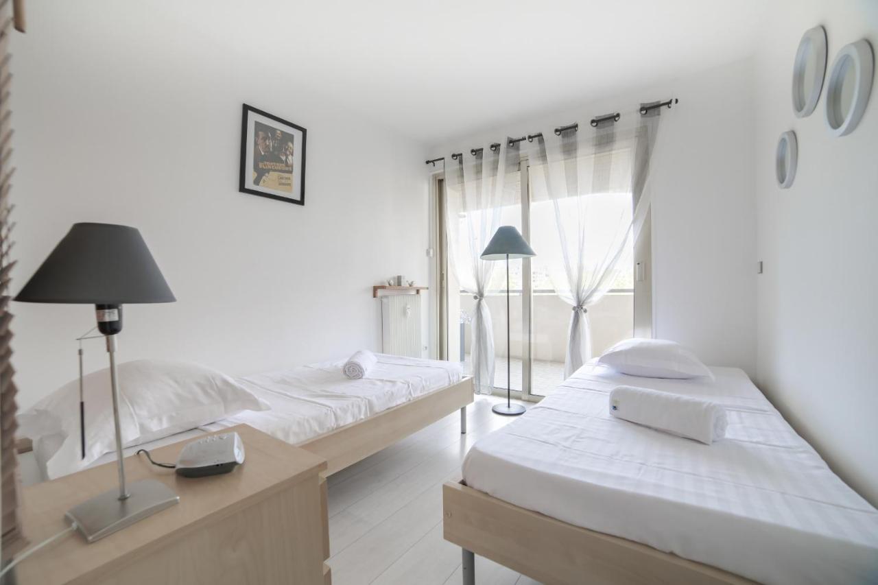 Immogroom - 2 Br- Bright - Terrace - Wifi - Air Conditioning Cannes Luaran gambar
