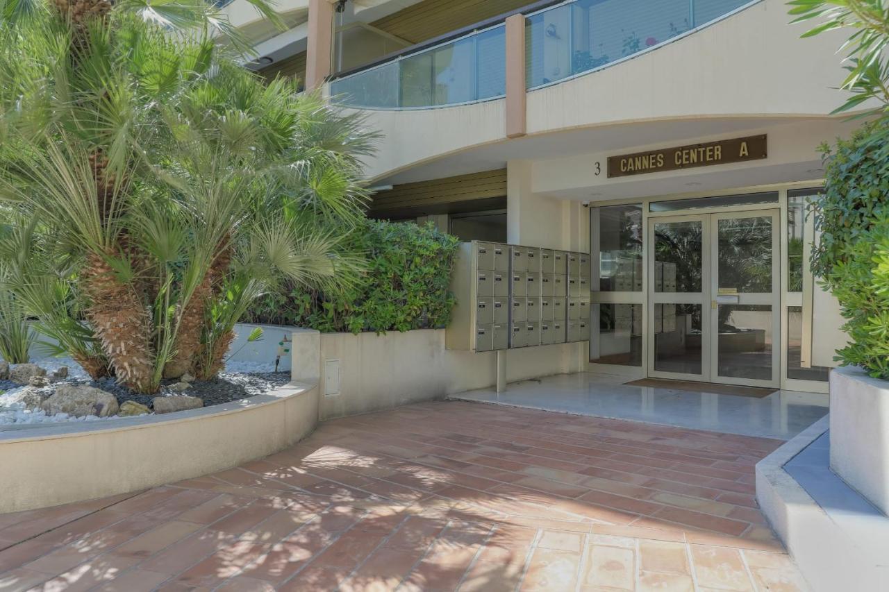 Immogroom - 2 Br- Bright - Terrace - Wifi - Air Conditioning Cannes Luaran gambar